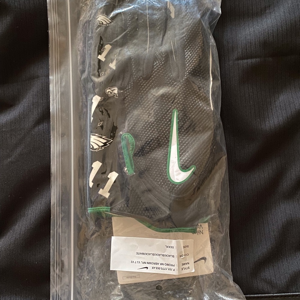 Adult Nike Vapor Jet 7.0 Receiver Football Gloves Philadelphia Eagles A.J. Brown